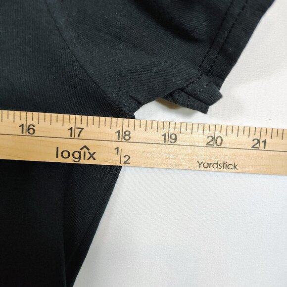 Graceland Women's Medium Elvis Presley Las Vegas Sequin Black T-Shirt NWOT - Picture 8 of 9